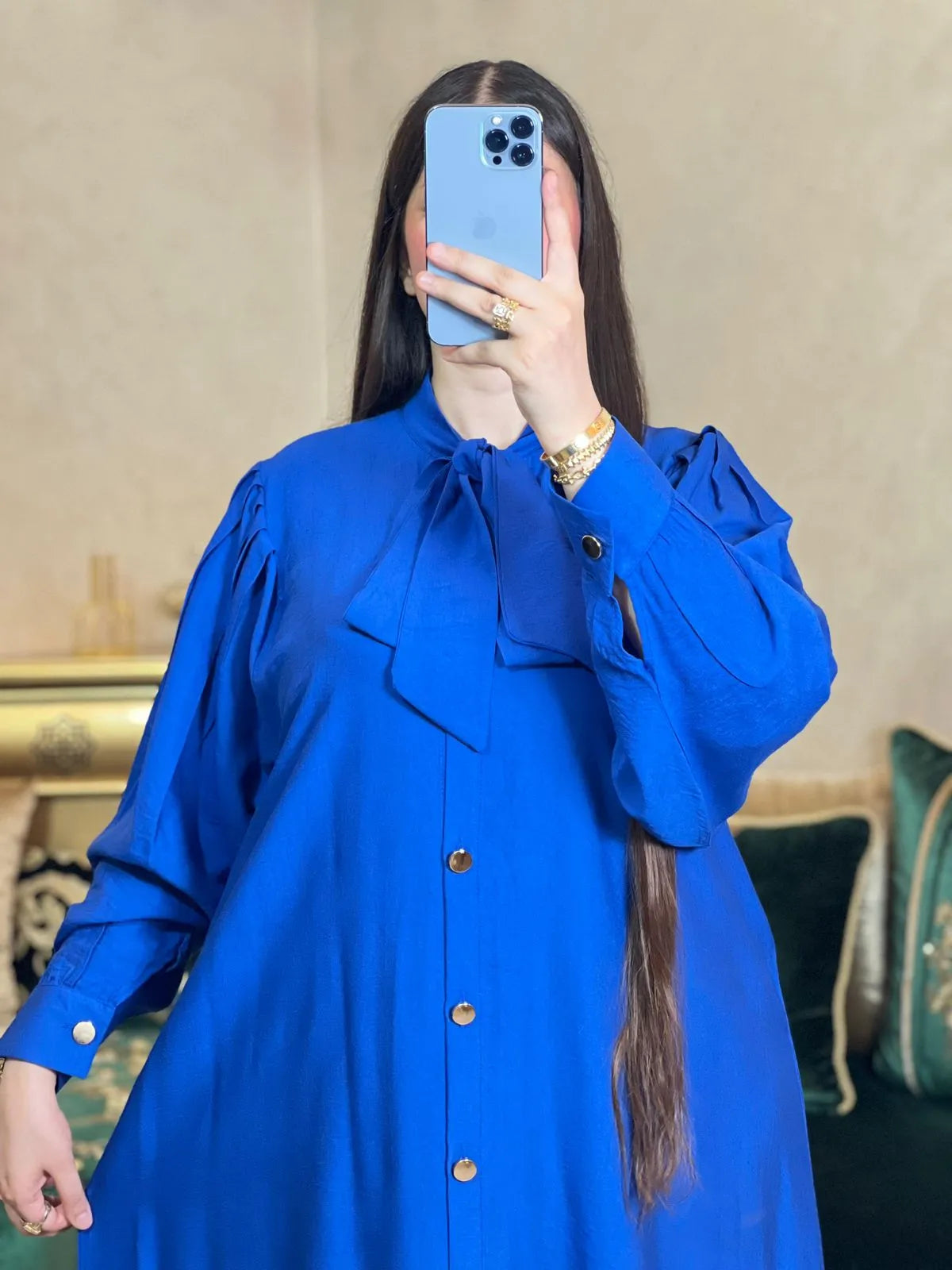 Robe ANOUQA à nœud – Élégance et féminité.