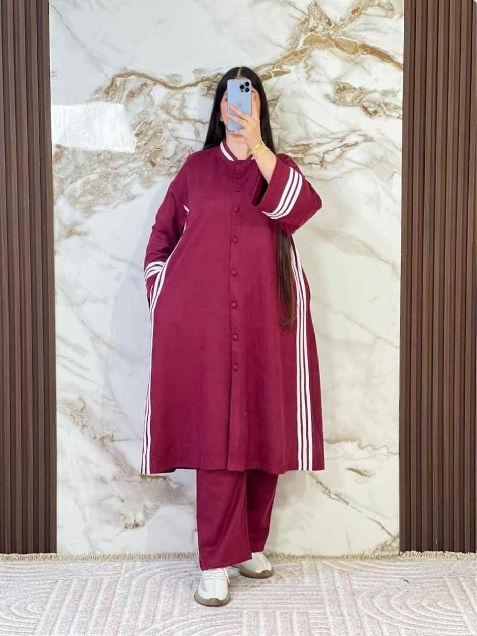 Ensemble Winter Line ( طقم شتوي بخطوط رياضية )